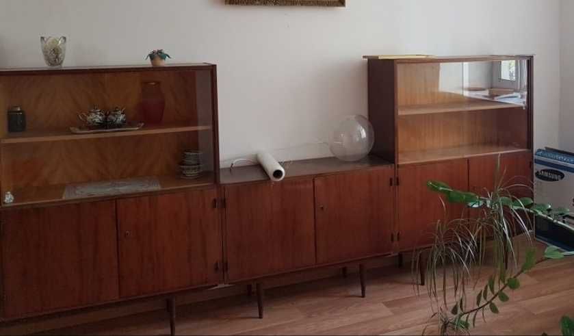 Продам сервант комплект