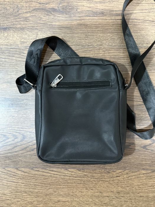 Продам барсетку Lacoste