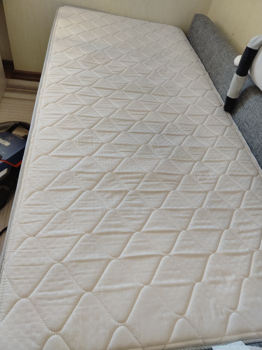 IKEA кровать, матрас вместе