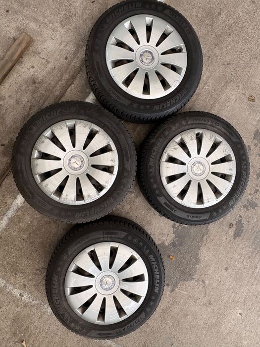 Jante A B class cu anvelope iarna ca noi Michelin 195 65 15 si capace originale