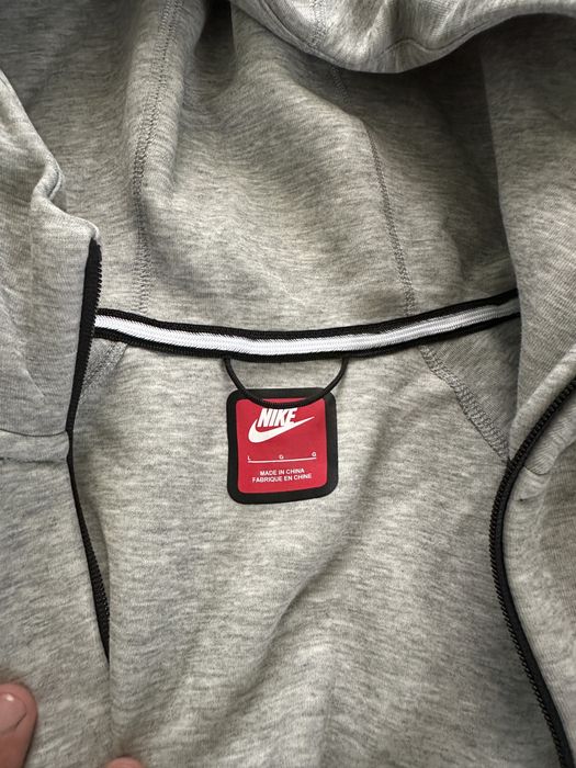 Анцунг Nike tech fleece