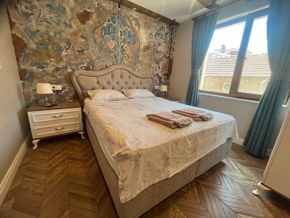 Луксозен двустаен апартамент под наем до река Дунав – център