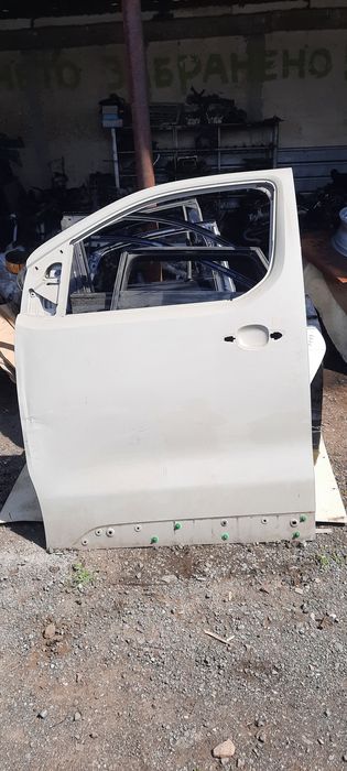 Предна лява врата за ситроен джампи -janpi  след 2016г