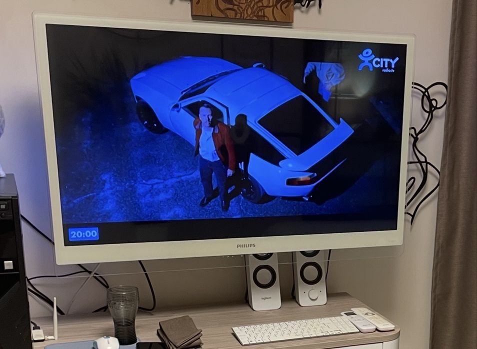 Телевизор PHILIPS