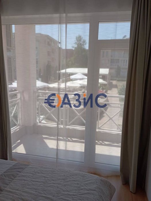 Продава се Тристаен апартамент в к.к. Слънчев бряг - 70 кв.м за 540 €/кв.м - Снимка #2