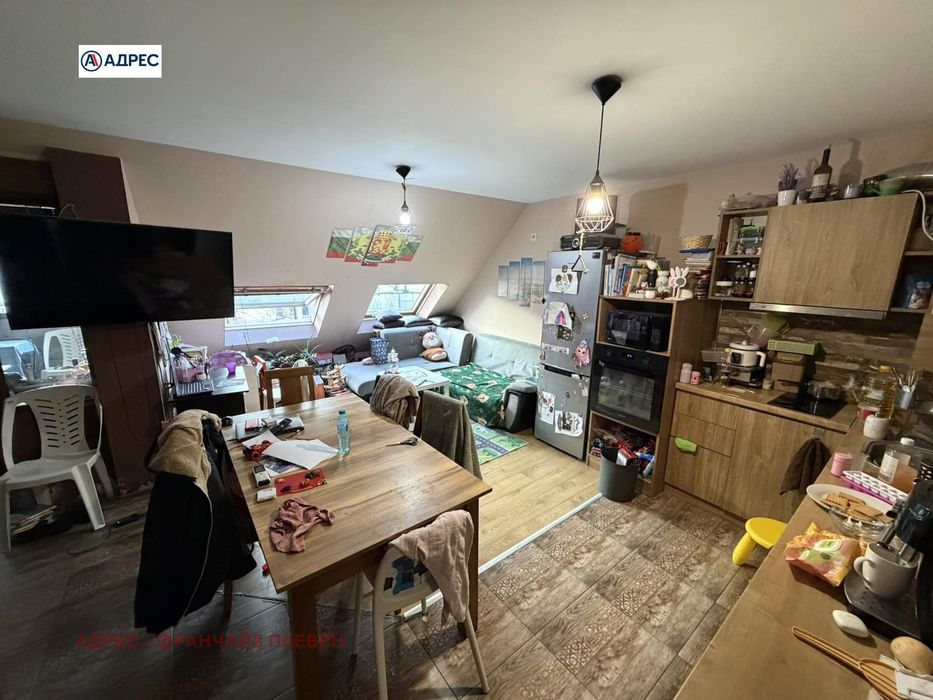 2-стаен в Плевен-Широк център площ 80 цена 118000