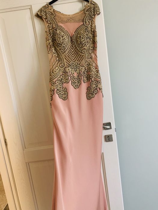 Женские платья