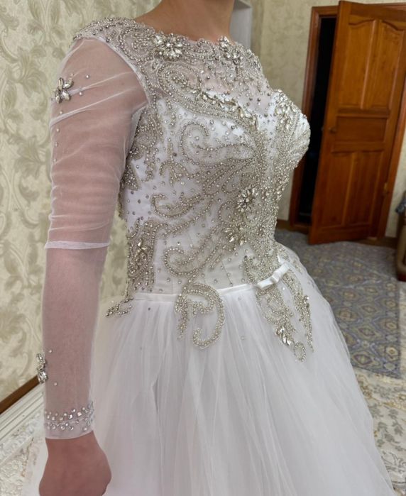 Свадебное платье