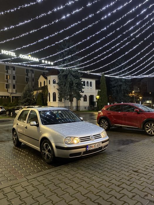 Vand golf 4 cu acte in regula