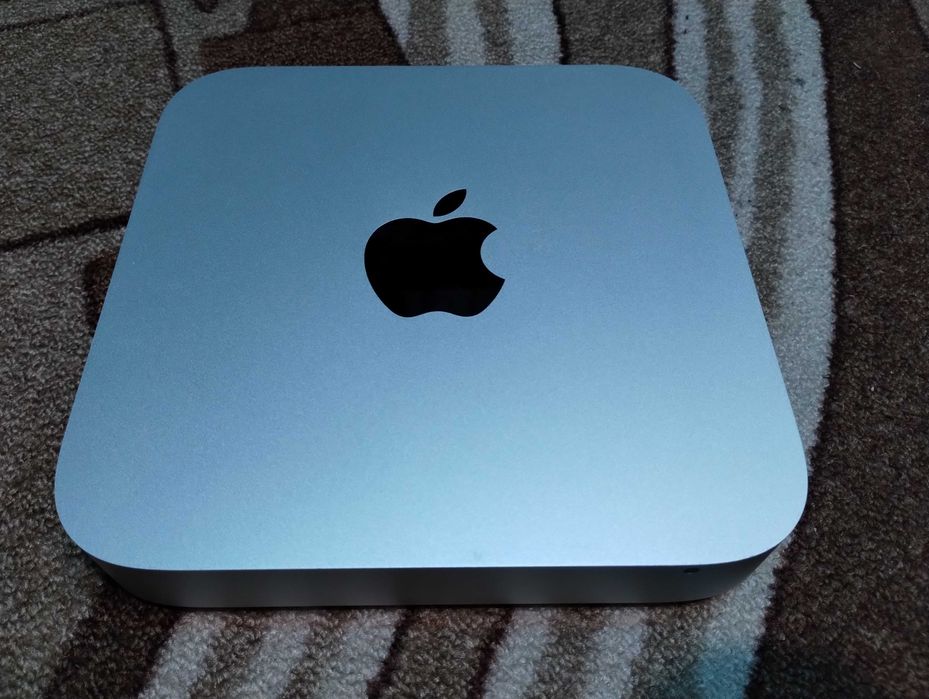Apple Mac mini "Core i5" 8GB ram 500GB SSD 2012 model