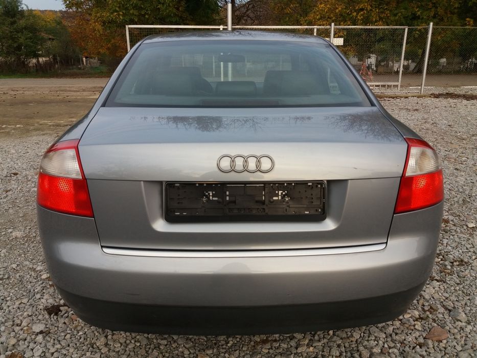 НА ЧАСТИ Audi A4 2.5TDI 163кс. 2003г. S-line