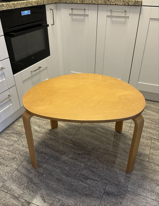 Холна маса дървена