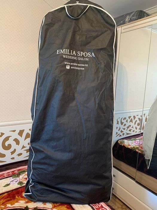 Свадебные платья