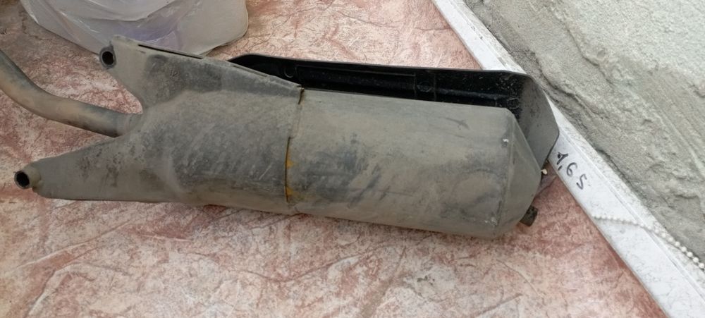 Продам задний багажник .Труба выхлопная.