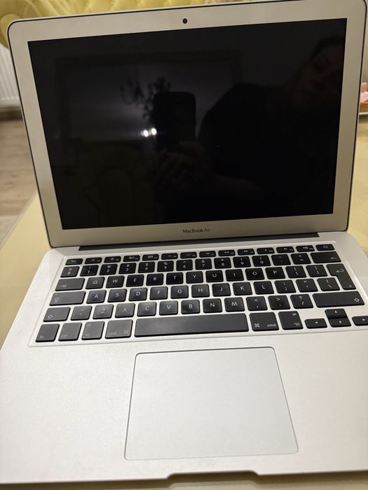 Vand laptop macbook air
