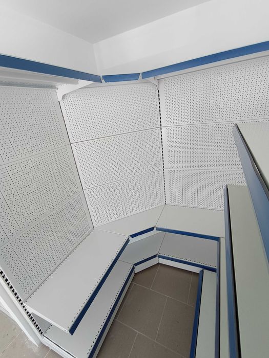 Стелажи с перфориран гръб - нови