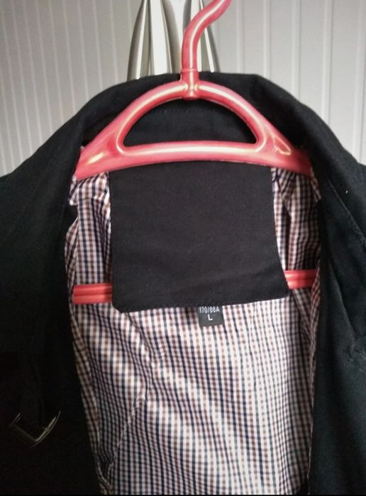 Haină primăvară culoare neagră - MODEL