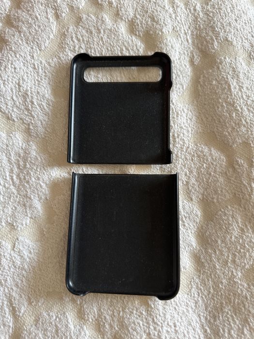 Новый чехол Samsung Z Flip 2