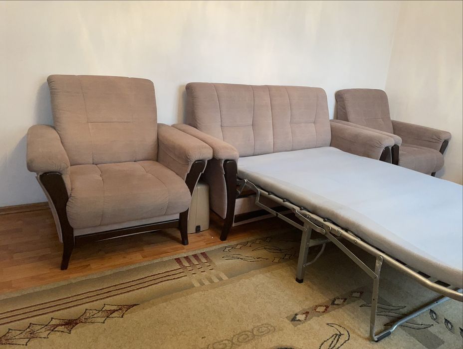 Продам диван с кресломи