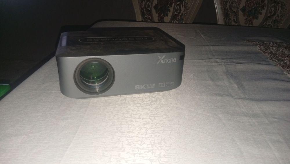 Proyektor Xnano 8K