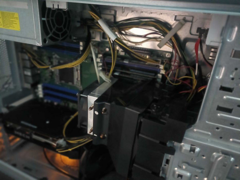 i7 9700 64GB RAM SSD512GB RX6600 8GB (E5 2687W)