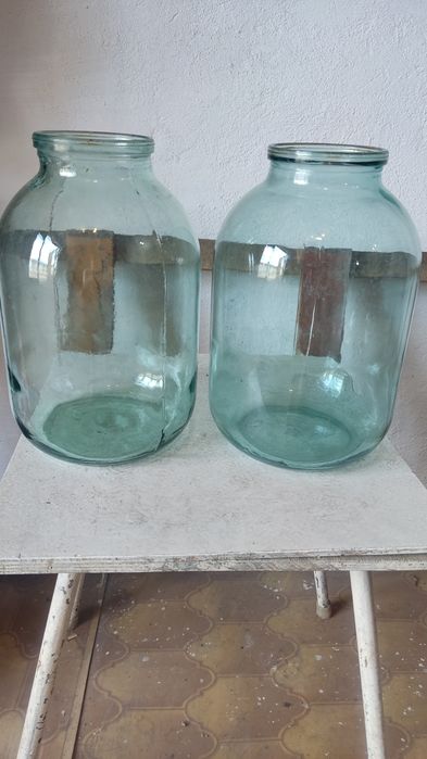 Продам банки трёх литровые