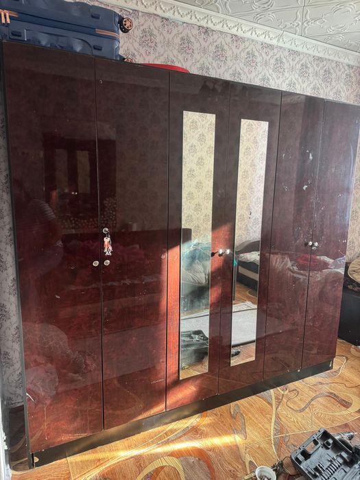 Продам шкаф