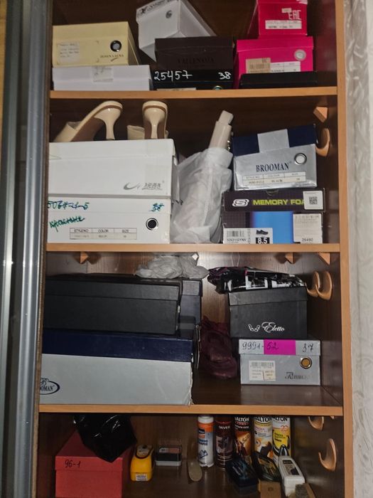 Продам шкаф в прихожую