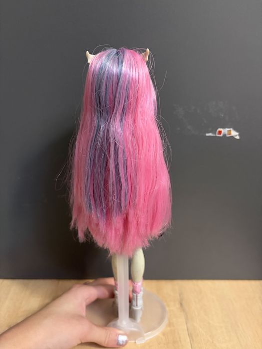 Monster High Rochelle Creeproduction