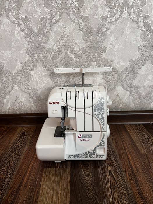 Оверлок Janome 724 D ArtDecor