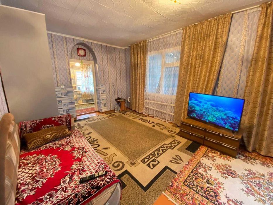 Продам 1/2 часть дома Военный городок 3 комнаты!