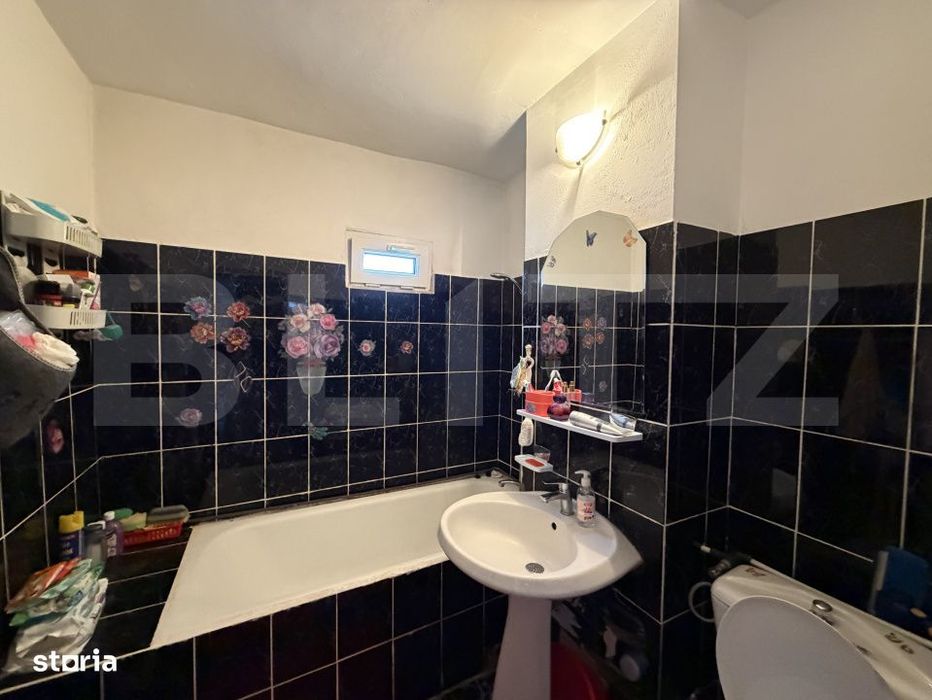 Apartament 3 camere decomandat , zona 23 August
