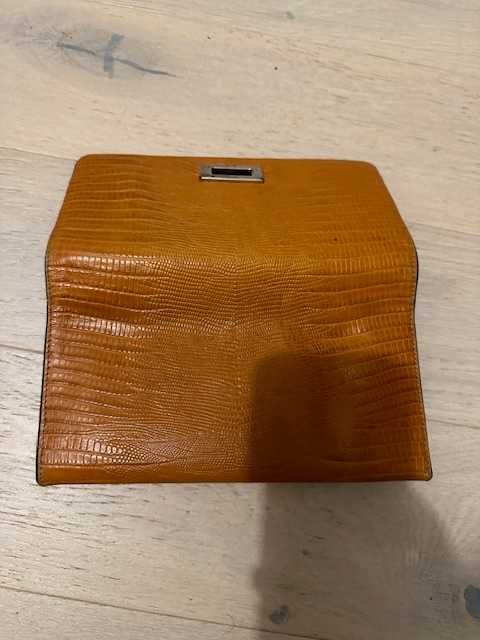 Poșete Musette, Guess, Tommy Hilfinger