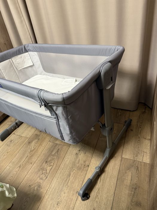 Продавам бебешка кошара Next 2 Me на Chicco