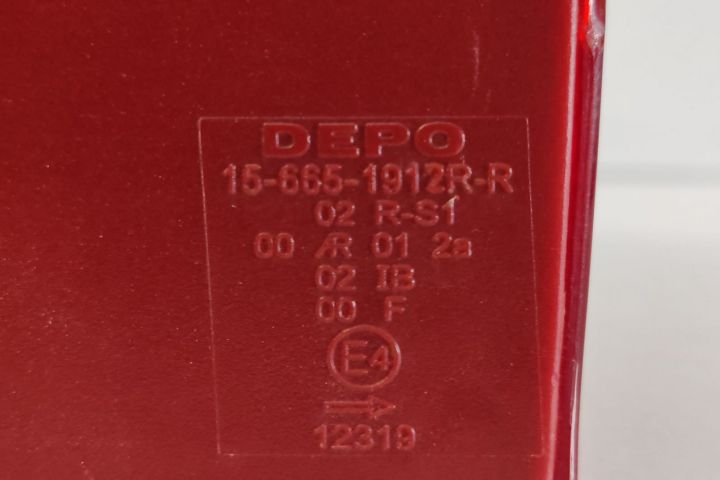 Stop 156651912RR / 15-665-1912R-R Skoda Octavia a 2-a generatie