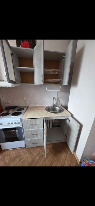 Продам кухонный гарнитур есть доставка