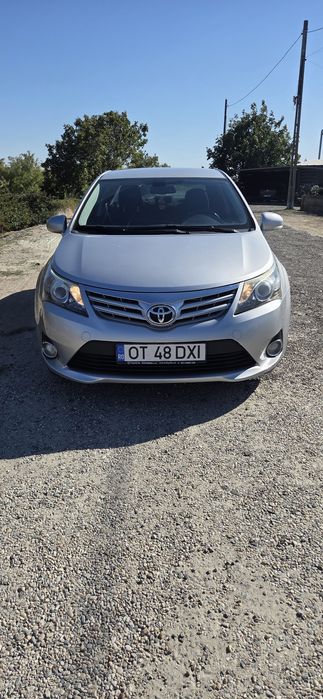 TOYOTA Avensis