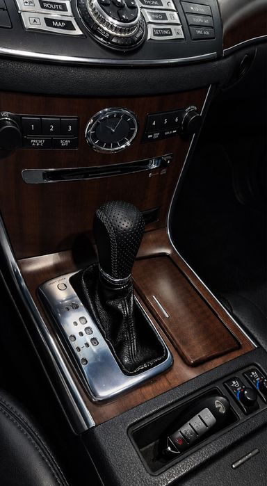 Infiniti M35 Шикарный седан