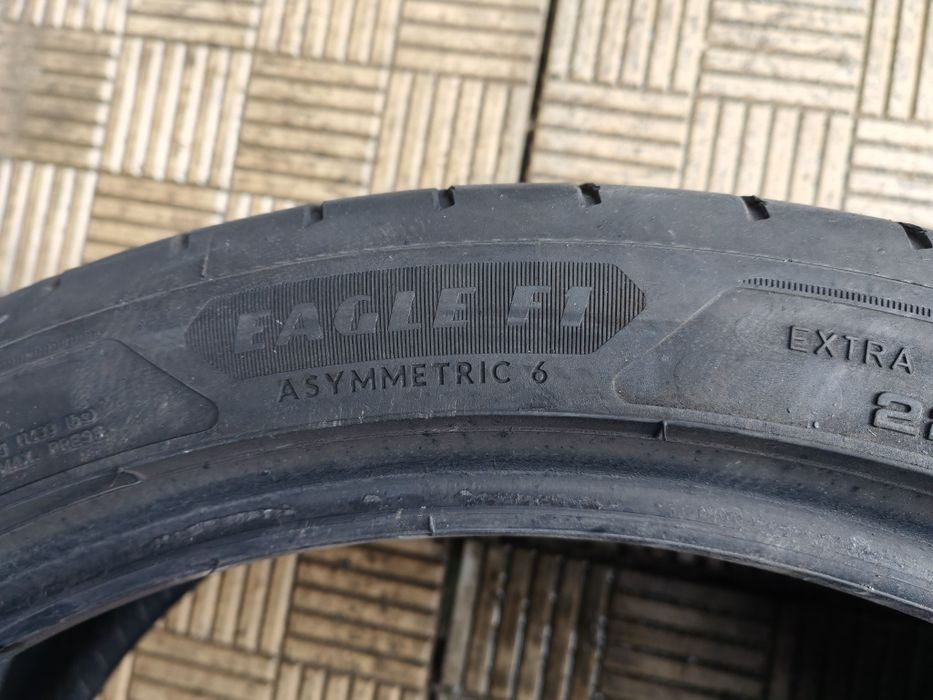 225 40 19,2buc vară Goodyear Eagle F1, Asymetric