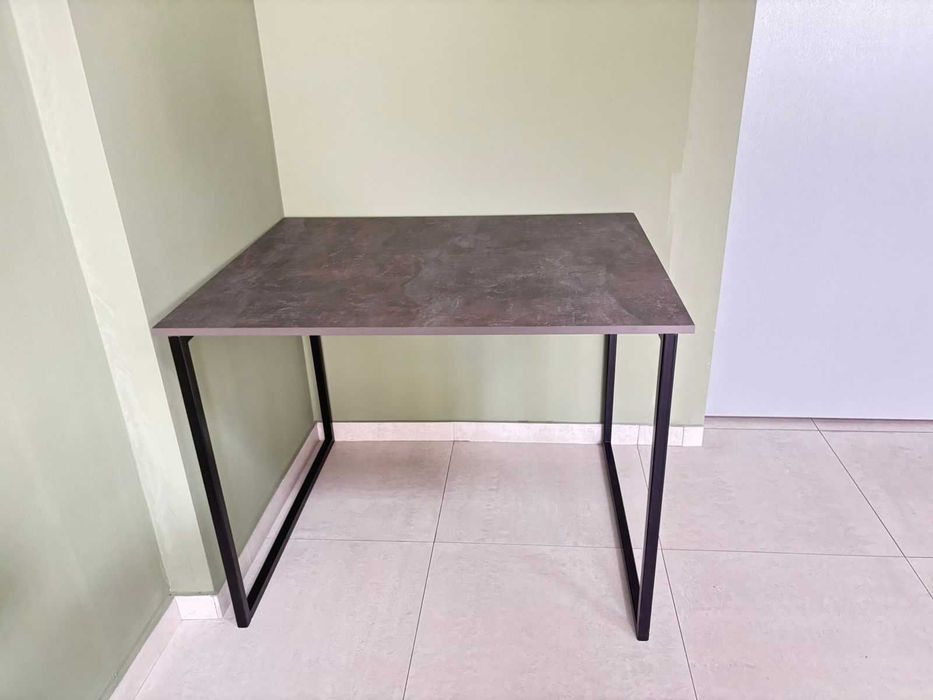 Стол в стиле лофт