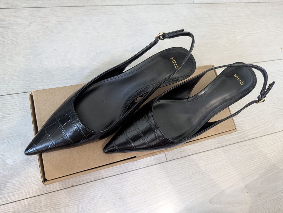 Oбувките са нови Mango Zapato Monac