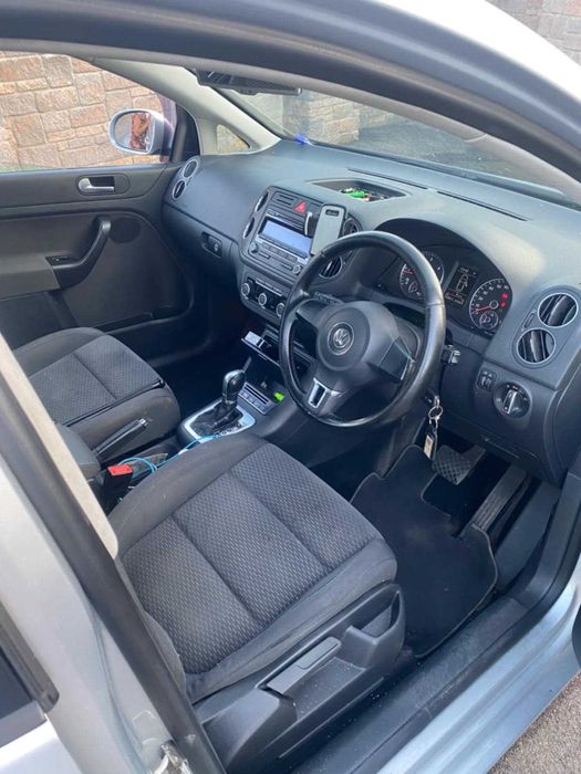 Piese dezmembrari Volkswagen Golf 6 PLUS 2011 1.6 TDI CAY DSG