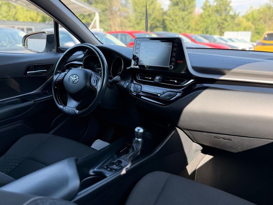 Toyota C-HR Unic proprietar/Garantie/Istoric/TVA Deductibil/Finantare