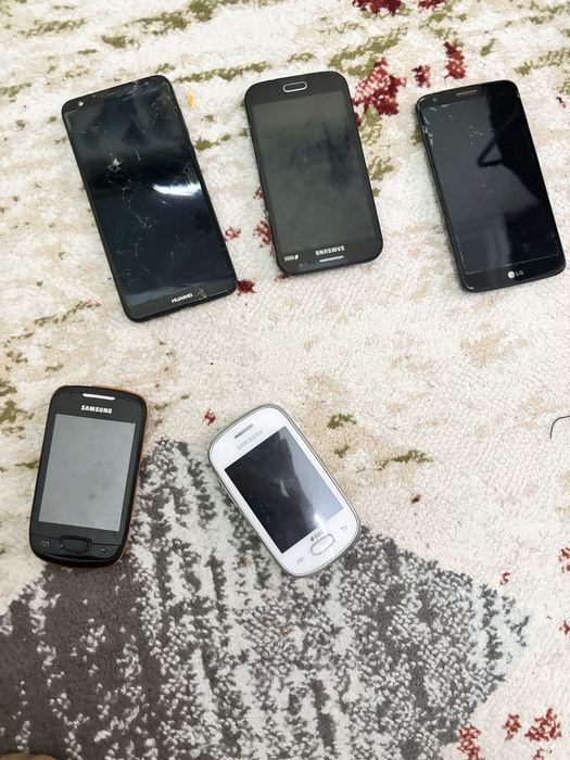 Продпю телефоны, все можно починить