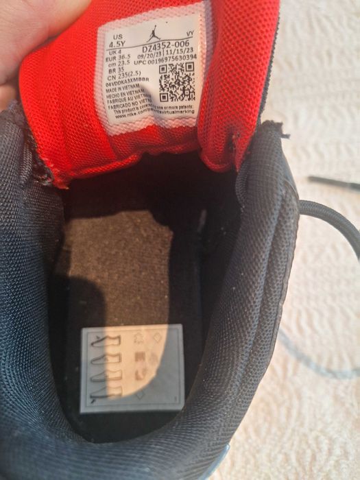 Sneakers Jordan Max Aura 5 DZ4352 Negru, Copii, Marimea EU 36.5