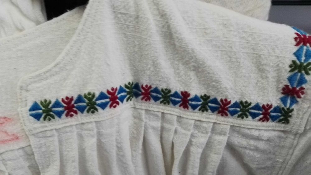 Риза,автентична,дамска