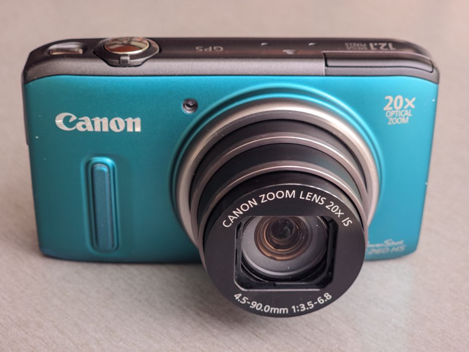 Rezervat Camera foto Canon SX260 cu 3 baterii originale
