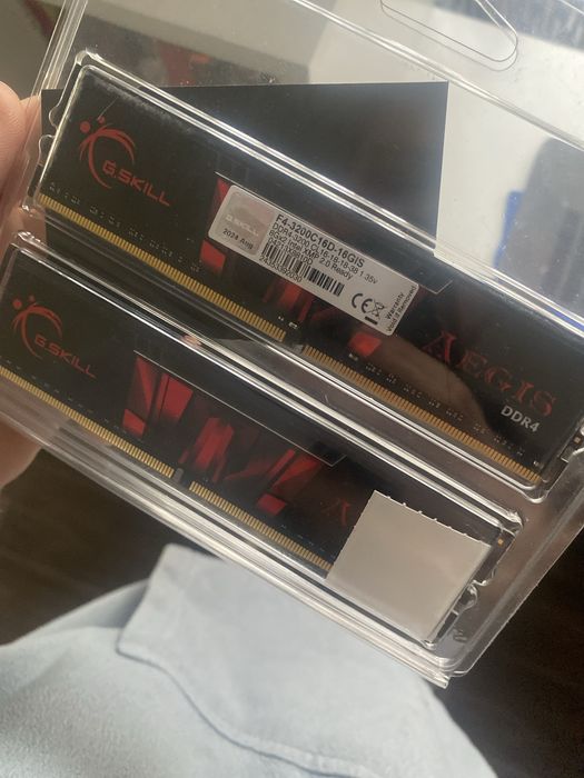 Озу DDR4 16g 2шт по 8g