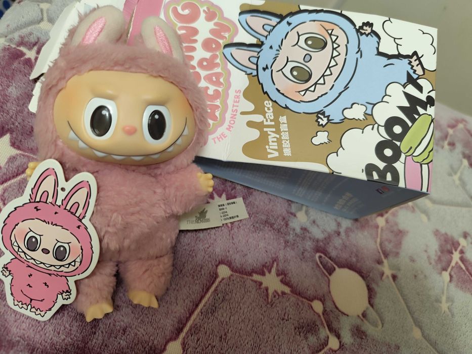 Продам б/у Labubu оригинал