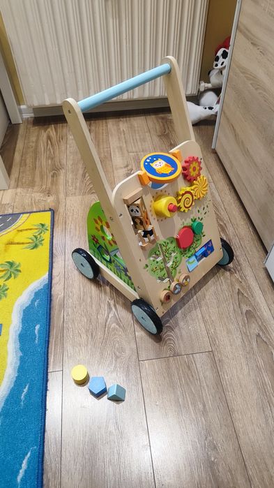 Дървена проходилка тип "уокър" от Lidl